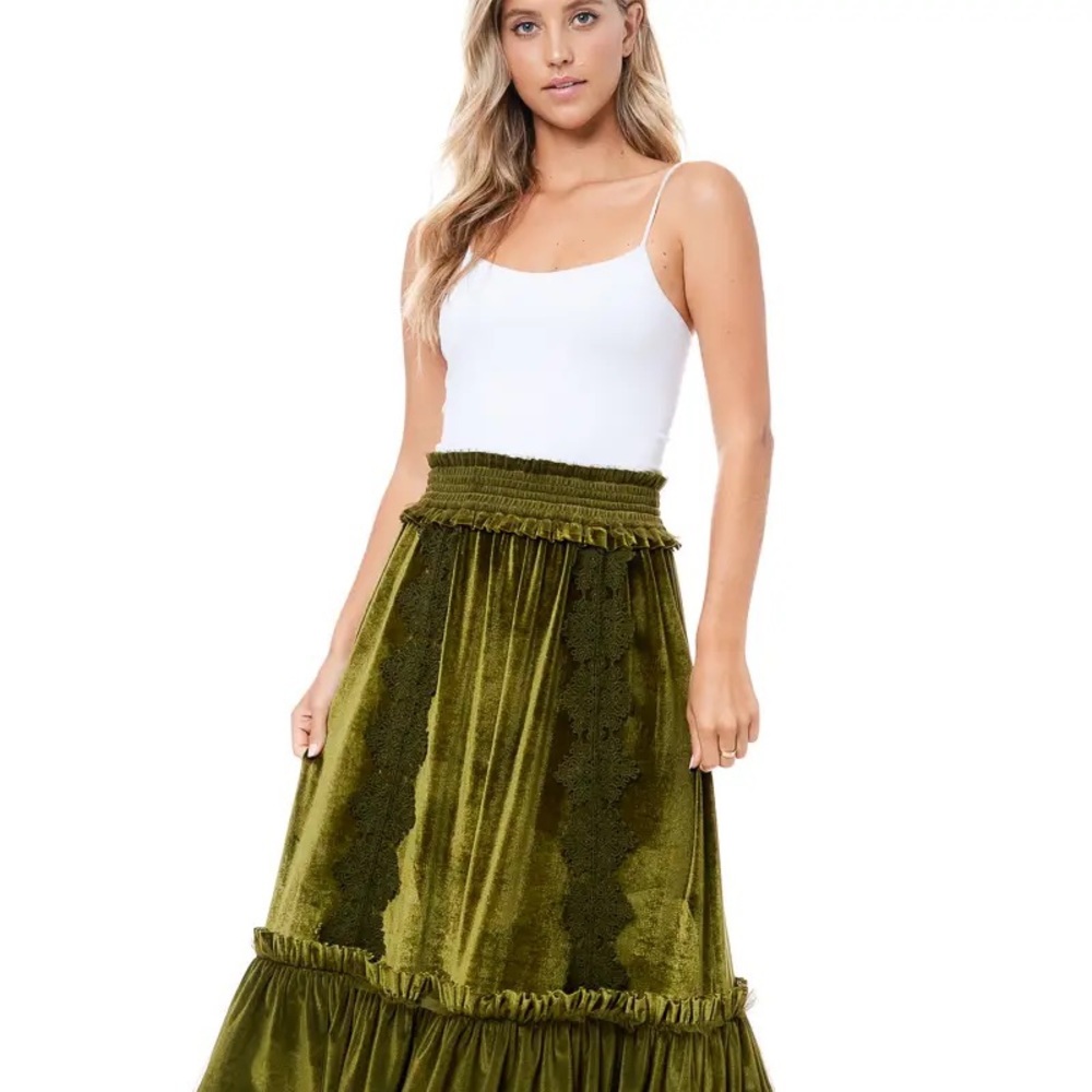 NWT Tov Velvet Tiered Ruffle Maxi Skirt